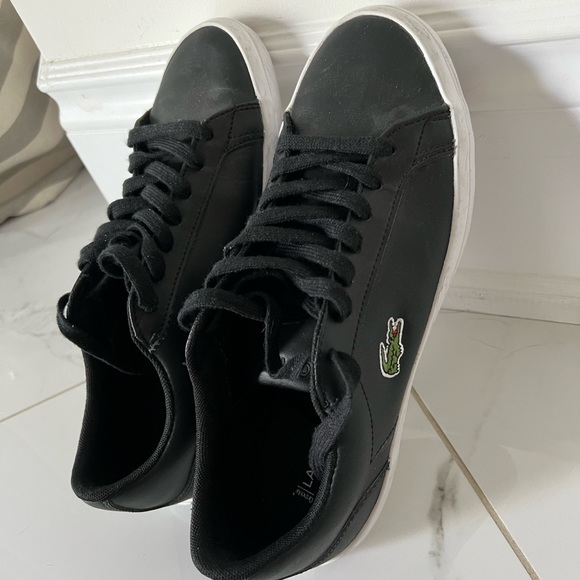 Lacoste men’s Larond black sneakers - Picture 4 of 7